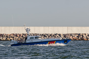 FAST MOTOR BOAT - Border Guard boat patrol © Wojciech Wrzesień