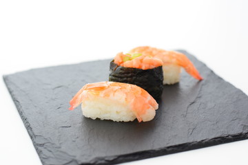Sushi langostino y salmon