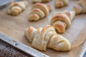 baking croissant