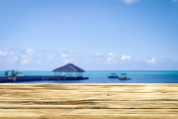 Obraz premium Desk of free space and sea landscape 