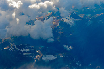 Fototapeta na wymiar Canadian Rocky Mountains from the plane 1