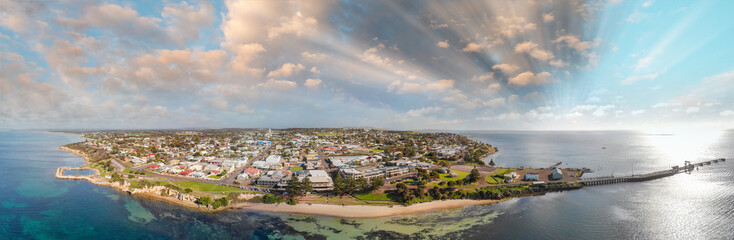 Obraz premium Kingscote cityscape and coastline aerial view, Kangaroo Island, South Australia