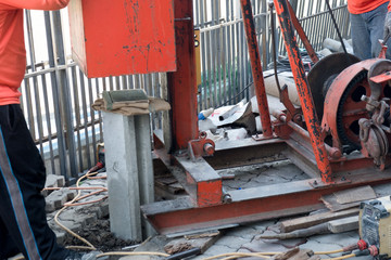 Pile driving of hydraulic drilling machines. Home renovation