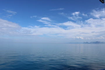 Himmel und Meer vor Senja