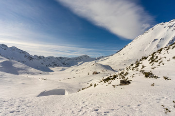 Fototapeta na wymiar Valley of Five Polish Lakes in winter. Tatra mountains.