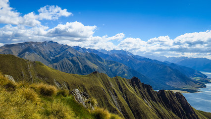 Hiking Isthmus Peak in New-Zealand
