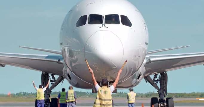 Aircraft Parking Marshaller Guidance