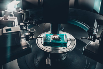 integrated cirquit on the probe table