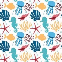 Fototapeta na wymiar Seamless pattern with marine animals. Underwater background.