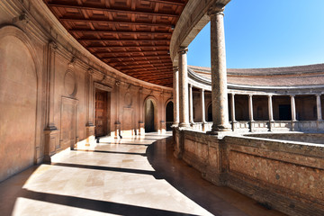 Inner courtyard, Palace of Charles V, Alhambra, Granada, Andalucía, Spain - obrazy, fototapety, plakaty