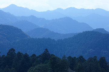 熊野本宮大社を囲む山々