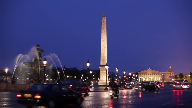 WS Traffic on Place de la Concorde at dusk / Paris, France