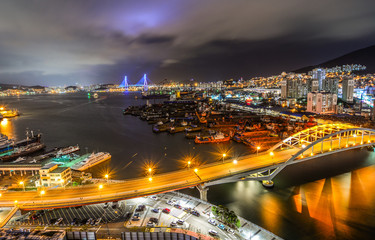 Obraz premium Night scape of Busan, South Korea