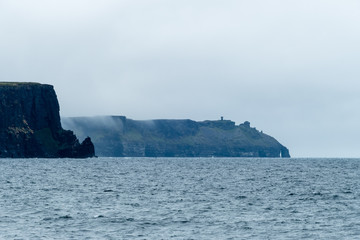 Fototapeta na wymiar View to Cliffs of Doolin Blick zu den Klippen von Doolin