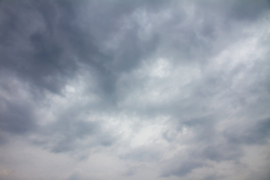 「雲り」の写真素材 | 7,680件の無料イラスト画像 | Adobe Stock