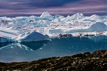  Geschenkte Augenblicke - Magisches Licht gegen 23 Uhr am Eisfjord von Ilulissat, Grönland © Thomas