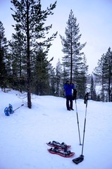 Laponie finlandaise : Balade en raquettes dans la forêt autour de Levi