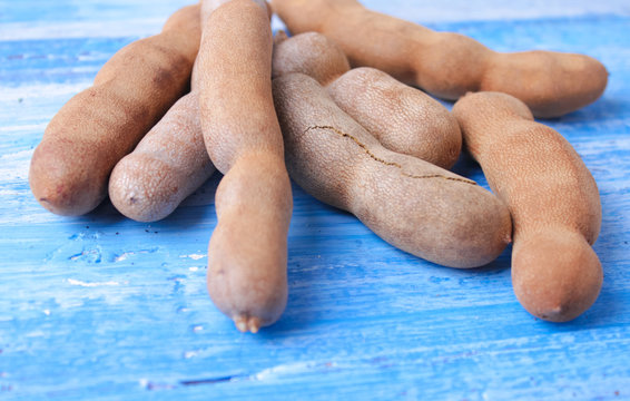 Tamarindo tamarind fruits ripe pods