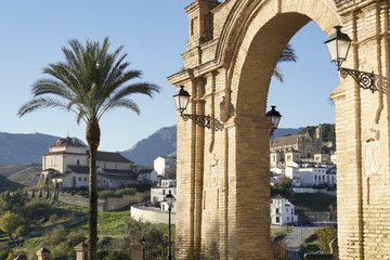 Fototapeta premium Arch or gate of Granada in Antequera, Málaga. Spain