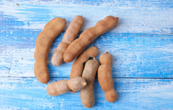 Tamarindo tamarind fruits ripe pods
