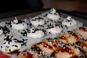 Sophisticated rolls of sauce, ginger and sesame, Japanese food