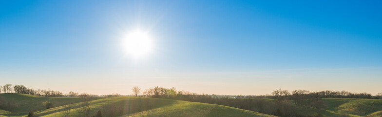Fototapeta premium Sunset over Ketucky Farmland