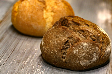 Brötchen in hell und dunkel