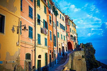 Fototapeta Italia kolorowe uliczki cinque terre stare miasto obraz