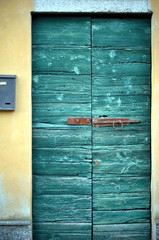 Tür von einem alten Haus