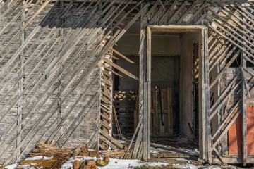 texture of the old house of reeds