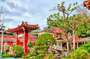 Fototapeta na wymiar Zhishanyan Huiji Temple in Taipei, Taiwan