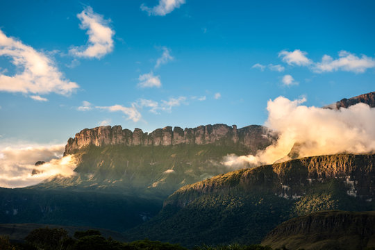 Beautiful dawn view on the Auyantepuy. Canaima Natinal Park, Venezuela- Bol&iacute;var State. Auyantepuy is the biggest Tepuy in La Gran Sabana.