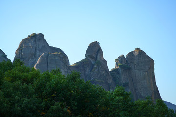 Fototapeta na wymiar Rock formations are a main part in the beautiful landscape of Meteora, Greece with its monasteries, its mountains and its nature
