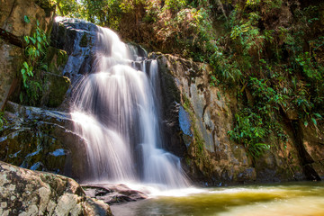 Fototapeta na wymiar São Paulo, Brasil. Dezembro de 2018. Cachoeira no Parque Estadual do Alto Ribeira (Petar)