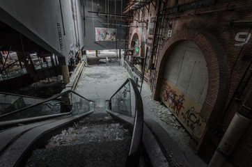 rolltreppe ansicht in einer eventhalle