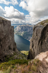 Ausblick vom Kjerag auf den Lysefjord