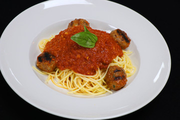 spaghetti with meatballs and tomato sauce