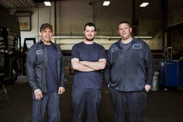 Portrait of mechanics 