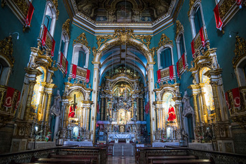 Fototapeta na wymiar Church V.O.T. do Carmo, Nave and altar, Salvador, Bahia, Brazil