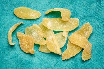 crystallized ginger slices