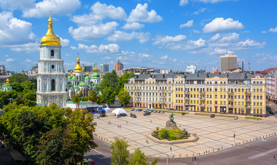 Obraz premium Kiev, Ukraine, city view with St. Sophia's golden dome cathedral