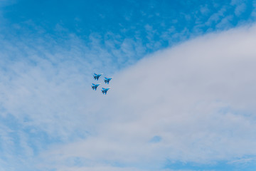 Obraz na płótnie Canvas airplane flying in the sky
