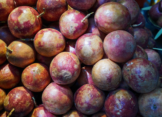 Fresh passion fruit at night market
