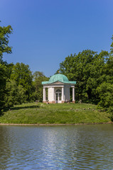 Fototapeta na wymiar Little temple on the Swan Island in Kassel, Germany