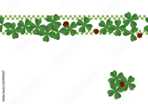 テントウムシとクローバーのフレーム デザインマテリアル 幸運のシンボル Wall Mural Tomoko Arakawa