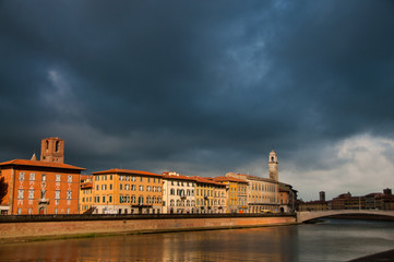 Obraz premium Dark Clouds over Pisa