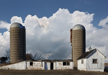 farm silos