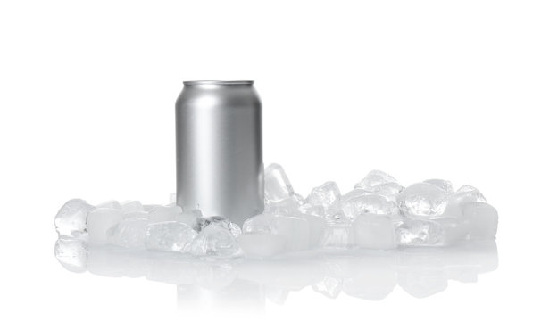 Tin can and ice cubes on white background
