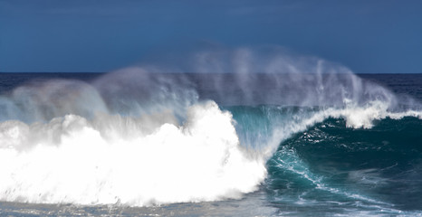close up pic from waves at tenerife island