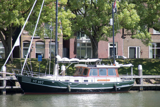 Ships ar mooring in the harbor of Enkhuizen